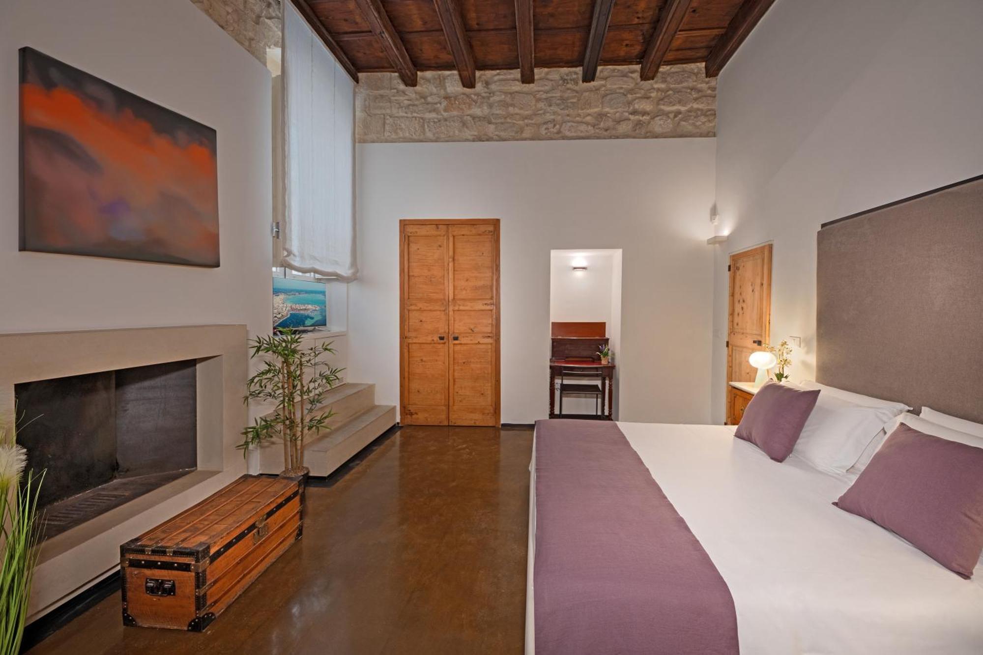Bed and Breakfast Palazzo Persone Dimora Storica Лечче Экстерьер фото