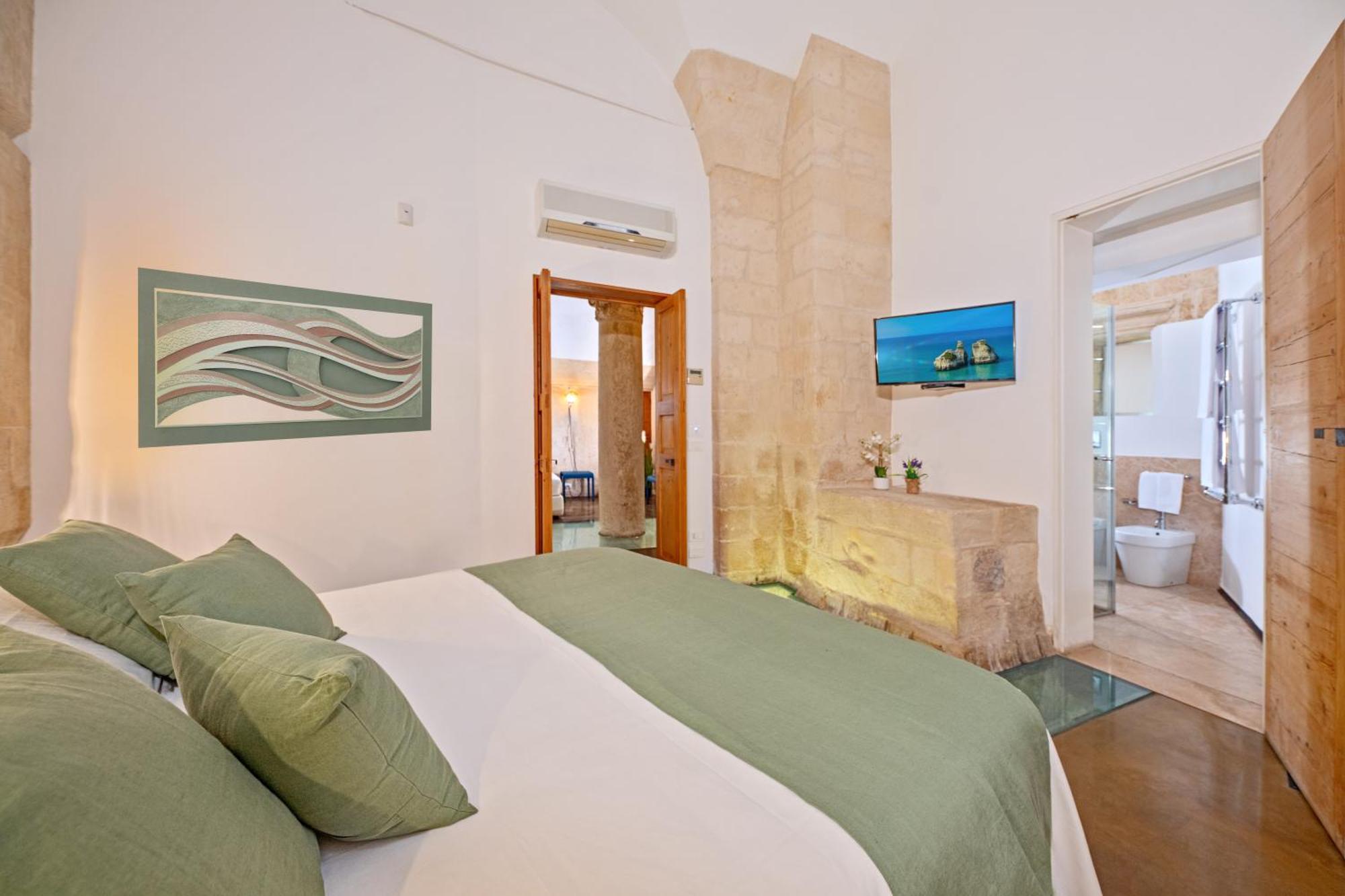 Bed and Breakfast Palazzo Persone Dimora Storica Лечче Экстерьер фото